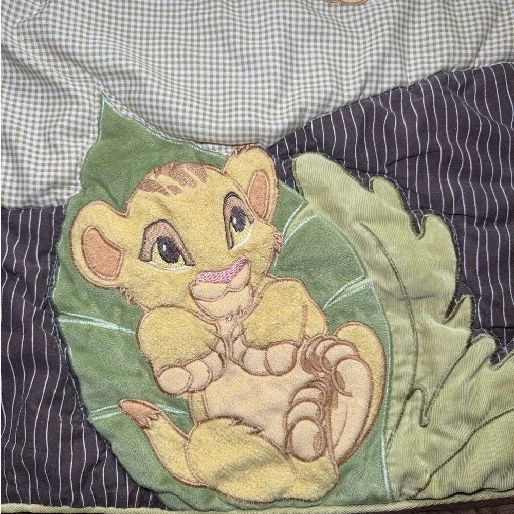 Disney Baby 42 x 33 The Lion King Crib Nursery Comforter
